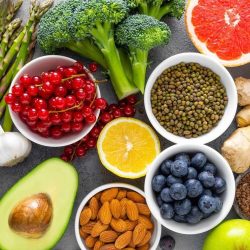healthy-food-background-2021-08-26-17-21-14-utc-min_opt #DesarrolloDeProductos #InnovaciónAlimentaria #ProductosSaludables #AlimentosNaturales #Profruit #Sostenibilidad #Bienestar #AlimentosNutritivos #CreaciónDeProductos #SaludYBienestar